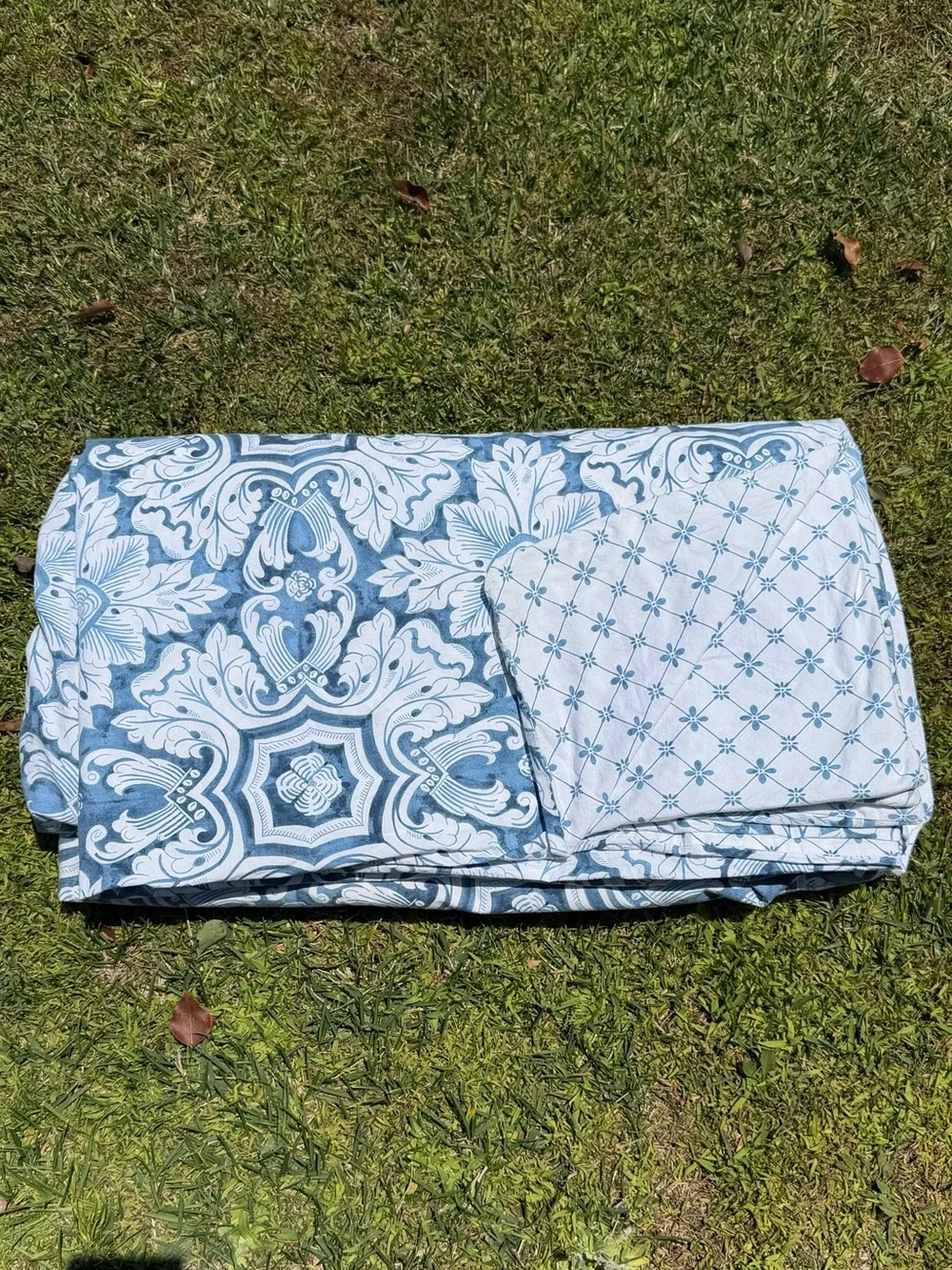 Pottery Barn Marcel Medallion Reversible King Duvet Cover Organic Cotton GUC